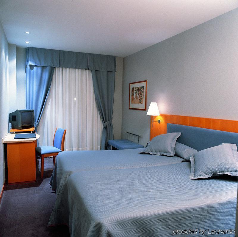 Hotel Ciudad De Valladolid Szoba fotó