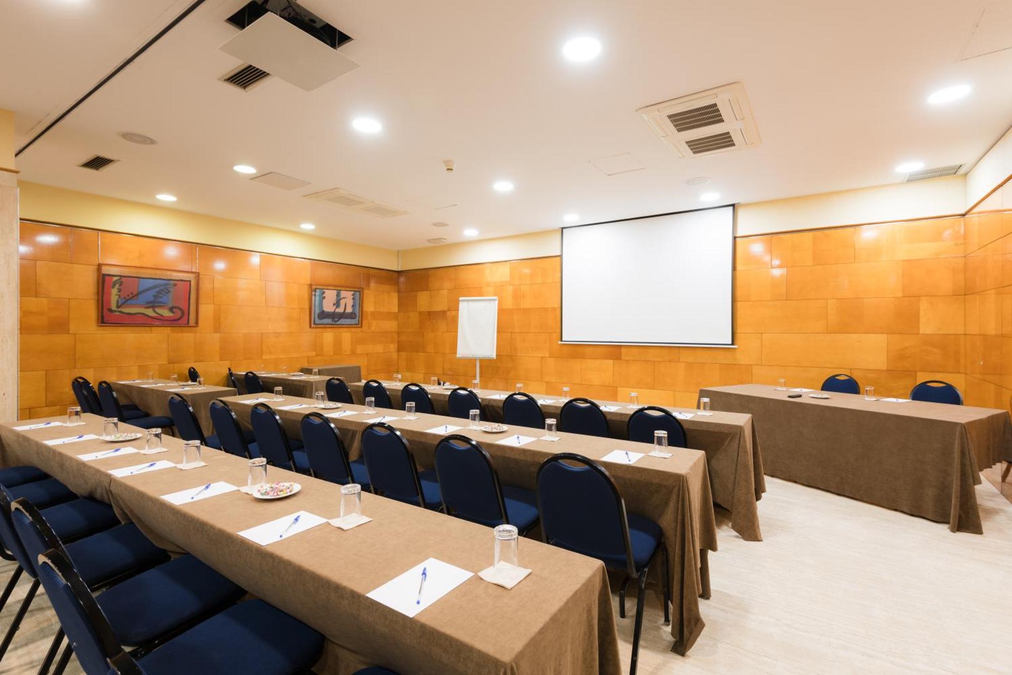 Hotel Ciudad De Valladolid Kültér fotó