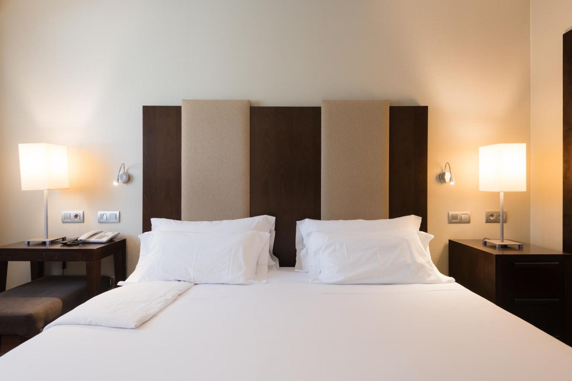 Hotel Ciudad De Valladolid Kültér fotó